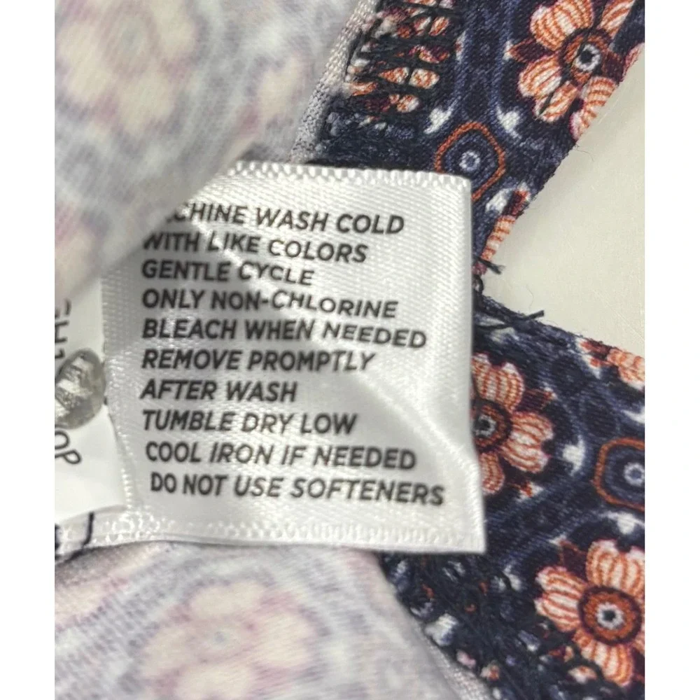 Walter Hagen Womens M P11 17 Sculpt Skort Foulard Ether Navy Peach WGH17460P NWT